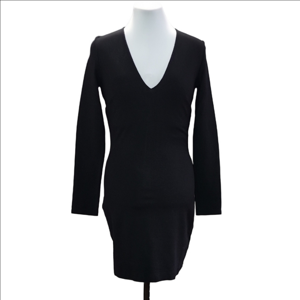 ARITZIA BABATON Black v-neck long sleeve bodycon mini dress